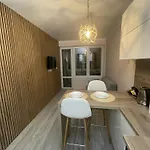 T Place 1